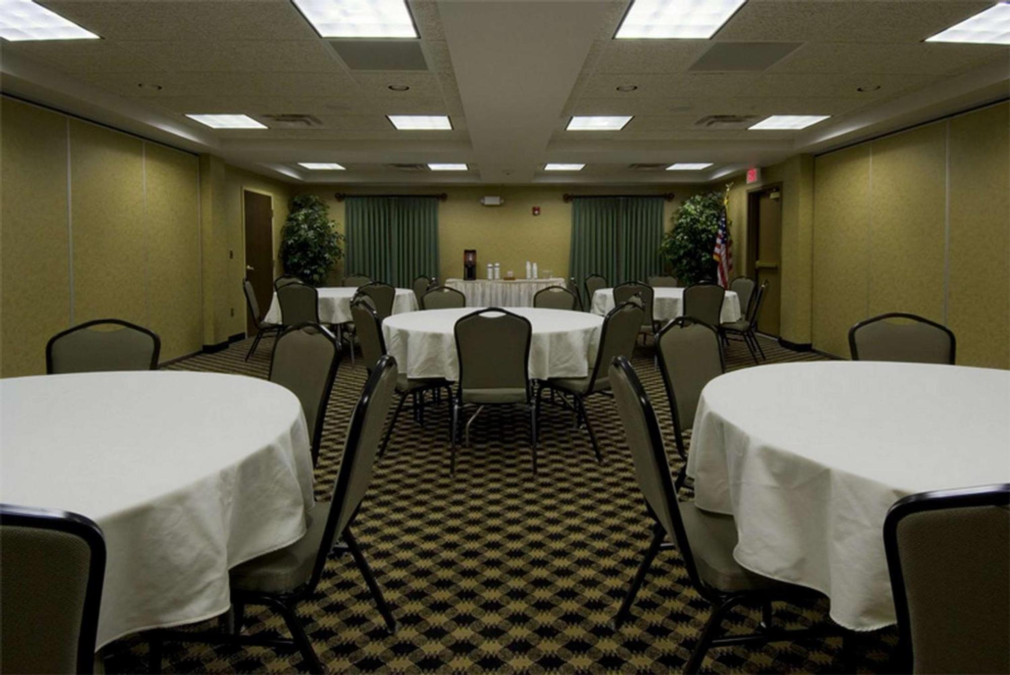 Hampton Inn Marshall Exteriör bild